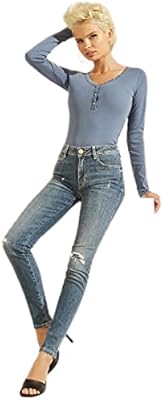 T-shirt Henley with long sleeves and V-neck with Essentia Guess logo for women.. DIAYTAR NIGERIA makes quality accessible with low prices and reliable 5-8 day nationwide delivery.