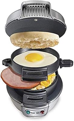 Multifunctional electric sandwich machine for breakfast at home and office.. DIAYTAR NIGERIA brings the marketplace to your home with budget-friendly prices and nationwide delivery.