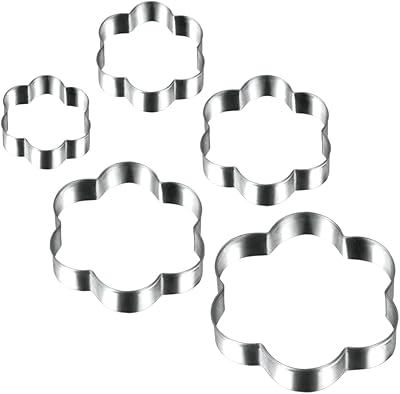 Metaltex flower-shaped cookie cutter in stainless steel, 5 pieces, silver color, size 13 x 8 x 8 cm.. With DIAYTAR Nigeria, you can browse through thousands of items at the best prices. Place your order today and receive it in less than a week.