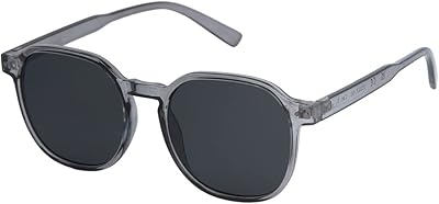 Christopher for men's sunglasses.. DIAYTAR NIGERIA brings online shopping to every Nigerian with affordable prices and reliable shipping.