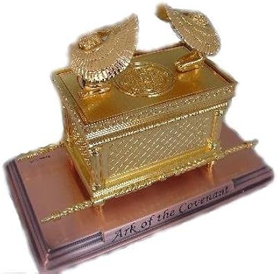The gold plated alliance ark size 95 cm x 6 63.. DIAYTAR NIGERIA: Where value meets variety with reliable nationwide delivery in under 8 days.