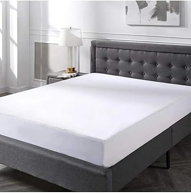 Waterproof mattress protector in white rahalif cotton mixture 150x200x30 cm.. DIAYTAR Nigeria offers great deals, a huge product variety, and delivery in under a week.