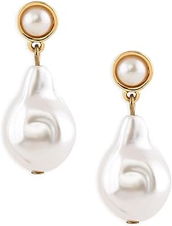 Elegant hanging earrings in golden pearls - ZPFK10618, metal, pearl.. DIAYTAR NIGERIA redefines convenience with our vast product selection and swift nationwide delivery.