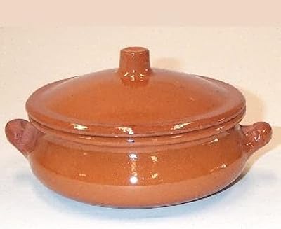 Round terracotta saucepan REGAS #13069 (23 cm).. Shop smarter with Nigeria's premier e-commerce platform, featuring affordable products delivered nationwide.