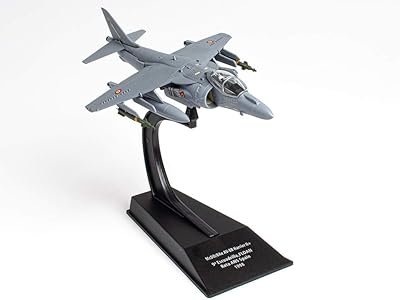 OPO 10 - Military fighting aircraft 1/100 McDonnell Douglas MCDD/BAE AV -8B Harrier II+ Spain 1998 (CP06A).. Your everyday shopping companion, DIAYTAR NIGERIA offers unbeatable value with nationwide delivery.