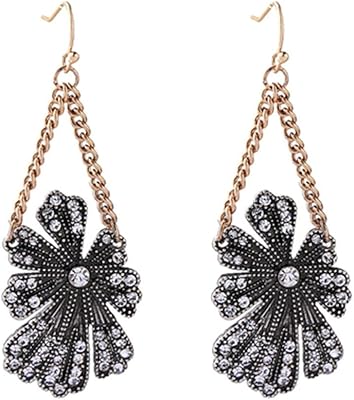 Pendant earrings in metal metal, very large, metal, without precious stones.. DIAYTAR NIGERIA: Creating access to affordable products for every Nigerian with our swift delivery service.