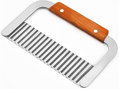 Bonetti curved light cutter, wavy stainless steel chopper knife, wooden handle.. DIAYTAR NIGERIA stands as your affordable shopping ally with nationwide delivery in just 5-8 days.