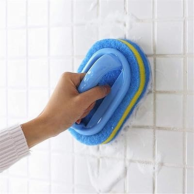 Castowave sponge brush with soft blue handles and magic eraser to clean the bathtub.. DIAYTAR NIGERIA delivers more than products - we deliver affordable solutions within the week.