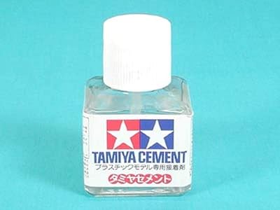 Cemetine glue 40 ml of Tamia 87003.. Experience the ease of modern shopping with DIAYTAR NIGERIA's vast selection and quick delivery service.