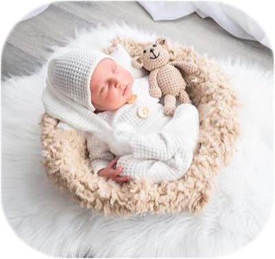 Photography accessories for newborns, fabric clothes, hat and feet, babies for babies and girls, photo shoot.. Shop from anywhere in Nigeria with DIAYTAR's extensive selection and budget-friendly shipping options.