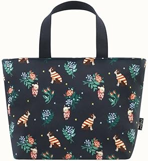 Isolated lunch bag in oil canvas Best Friends Navy Blue Cath Kidston.. DIAYTAR NIGERIA revolutionizes online retail with our extensive selection and dependable shipping service.