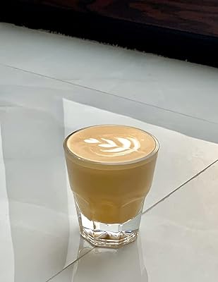 Cortado glass cup with a capacity of 125 ml for coffee and Piccolo espresso. You can choose a part or a package (1, 125 ml).. Shop without limits at DIAYTAR NIGERIA and receive your purchases at budget prices within the week.