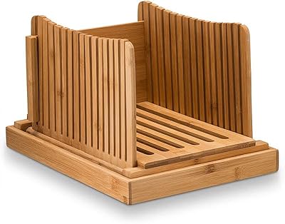 The White Shop Bread slicer, Bread slicer for homemade pastry, display to slop foldable and adjustable with sustainable bamboo cutting board, 31.7 x 23.7 x 6 cm.. Enjoy the simplicity of shopping with DIAYTAR NIGERIA, offering vast choices delivered in just 5-8 days.