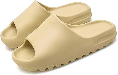 Light light flip flops in plain colored for men and women, relaxed shoes for the interior, house and bathroom.. Discover the perfect shopping experience with DIAYTAR NIGERIA's vast selection and prompt delivery service.