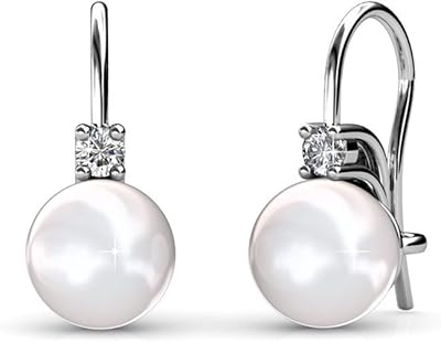 Cate & Chloe Cassie Refined earrings in 18 carat white gold with crystals.. Shop the future with DIAYTAR NIGERIA - thousands of products, unbeatable prices, delivery within a week.