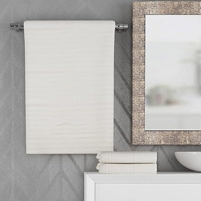 Raymond Home Bathroom Set A room and two towels, size 150 x 75 x 100 cm.. DIAYTAR NIGERIA: Where thousands of products meet affordable prices and reliable 5-8 day delivery.