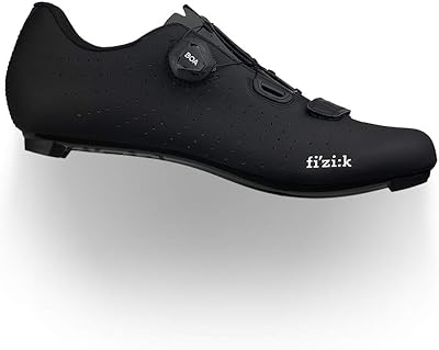 Fizik Tempo Overcurve R5, unisex cycling shoe.. Shop from Nigeria's largest product selection at DIAYTAR, with budget-friendly prices and swift delivery.