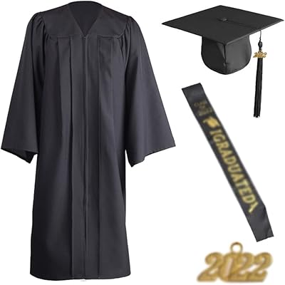 Cap and pompom dress for obtaining a 2022 university degree, Mall collection for obtaining a high school baccalaureate.. DIAYTAR NIGERIA: Creating access to affordable products for every Nigerian with our swift delivery service.