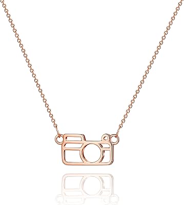 14 -carat gold pendant necklace for women Small chain.. DIAYTAR NIGERIA: Where affordability and variety meet with convenient delivery within 8 days.