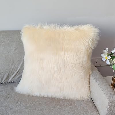 Luxury pillowcases in soft faux fur, decorative pillowcase, without padding, 18 "x 18" (beige).. Discover why millions choose DIAYTAR for affordable online shopping with delivery in just 5-8 days.
