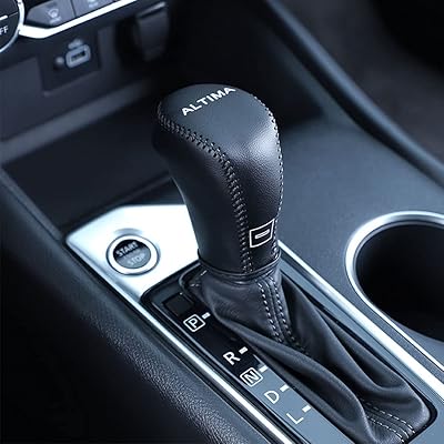Loading pommel lid on a veritable leather car protective car protection for Nissan Altima 2019 2020 2021 2022 (black seams).. Looking for quality and speed? You’ll find both at DIAYTAR Nigeria.