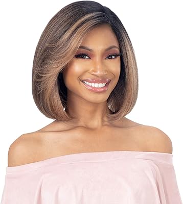 Perruque lace front wig freetress equal hd naturel me zella (fft1bcoppe).. DIAYTAR NIGERIA delivers happiness in 5-8 days with our affordable and diverse product range.