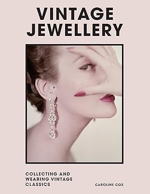 Vintage jewelry: collect and wear creators classics.. DIAYTAR NIGERIA: Where shopping is easy, prices are low, and delivery is just days away.