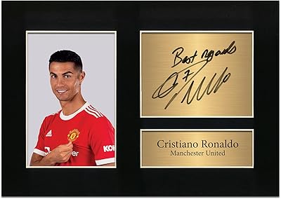 Photographic impression of Cristiano Ronaldo Manchester United in A4 format by Zulu Image n ° 46, black for the living room.. DIAYTAR NIGERIA: Your affordable gateway to thousands of products delivered within a week.