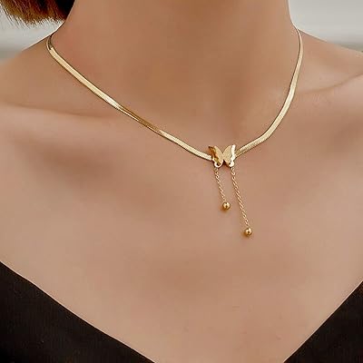 Elegant necklace with a Swaway butterfly design for women, to wear on a daily basis, golden chain for holidays and the office.. DIAYTAR NIGERIA brings the market to your fingertips with affordable prices and swift delivery services.