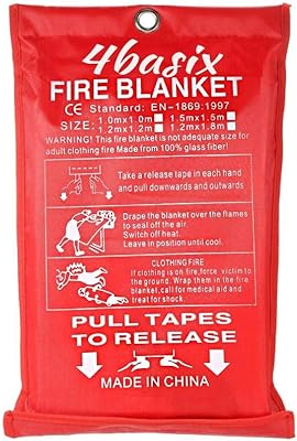 Emergency anti-fire blanket in fiberglass 4-basic, 1.2 m x 1.8 m, perfect for the kitchen, the house, the office, the boat, the hotel, the warehouse, the garage, the service station, the car.. DIAYTAR NIGERIA: Bringing quality products to every Nigerian home at prices everyone can afford.