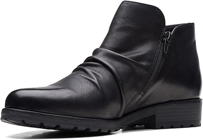 Clarkwell zipped boots for women.. Experience the ease of one-stop shopping with DIAYTAR NIGERIA's diverse catalog and nationwide delivery.