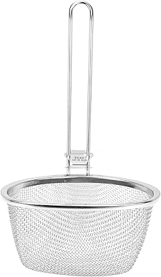 Fine stainless steel spider handboard in stainless steel, fine mesh kitchen coland with hanging handle for pasta, noodles, meatballs, ramen.. DIAYTAR NIGERIA: Redefining online shopping with unbeatable prices and consistent delivery times.