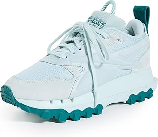 Classic leather reebok Cardi PV2 sneakers for women.. Experience the ultimate in shopping convenience with DIAYTAR NIGERIA's vast catalog and 5-8 day delivery.