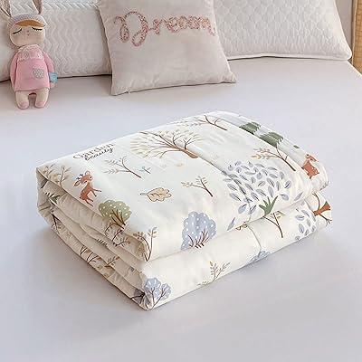 Double face duvet in pure cotton with floral print, fine and simple for bed and sofa, magical forest 150 x 200 cm.. DIAYTAR NIGERIA connects desires with reality through affordable prices and reliable delivery service.