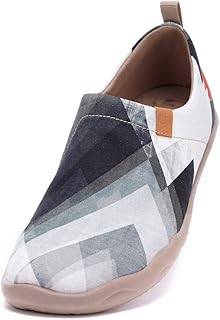 Uin light sneakers in canvas for men, relaxed walking shoes to put on, artistic impression on the point.. DIAYTAR NIGERIA connects you with endless possibilities through our affordable e-commerce platform.