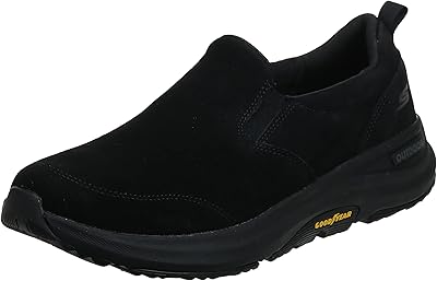 Skechers go walk outdoor shoe for men.. DIAYTAR NIGERIA brings the marketplace home to you with affordable prices and delivery in 5-8 days.