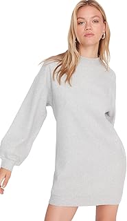 Mini skateboard dress in regular knitting for women.. Your ultimate shopping destination, DIAYTAR NIGERIA combines extensive selection with affordable shipping.
