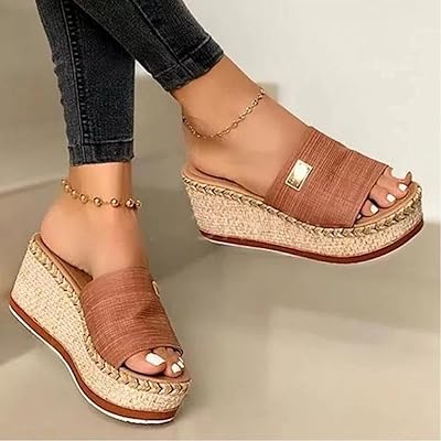 Summer Tongs with High Heels for Women, suitable for getting out of basics, wide heeled sandals.. Experience shopping satisfaction with DIAYTAR NIGERIA's vast selection and budget-friendly delivery options.