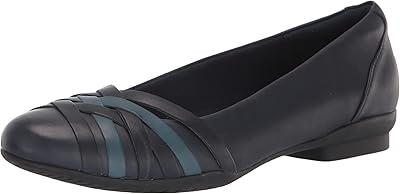 Sara Clover flat ballerinas for women.. DIAYTAR NIGERIA brings the market to your fingertips with affordable prices and swift delivery services.