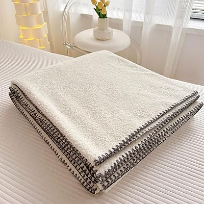 Sweet single -waisted slicer bed cover, feather wire for bed, travel and sofa, size 150 x 200 cm, beige.. Shopping has never been easier — DIAYTAR Nigeria delivers it all in 5–8 days.