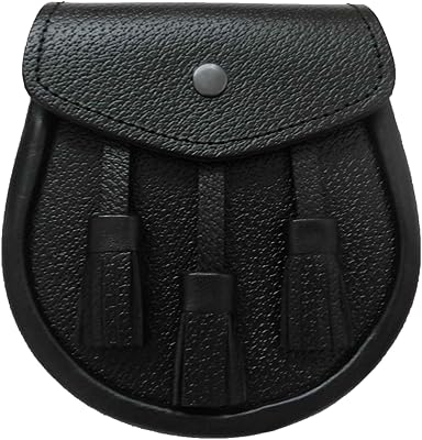 Kilt Scottish Sporran in black leather, black, one waist, black, one size.. Explore fashion, tech, home goods, and more on DIAYTAR Nigeria — always affordable, always fast.