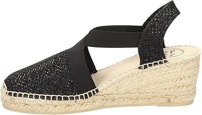 Sorton sneakers for women with brilliant rubber flange.. Shop with intention at DIAYTAR NIGERIA, offering thousands of products at budget-friendly prices.