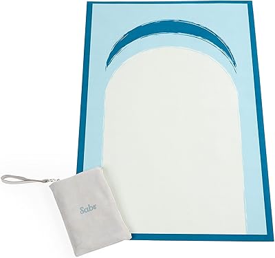 Modern compact prayer carpets 'zarqa', foldable prayer carpet with transport bag.. Enjoy the simplicity of shopping with DIAYTAR NIGERIA, offering vast choices delivered in just 5-8 days.