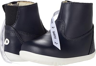 Step up Paddington impermeable boot (baby/young child).. Your shopping journey simplified with DIAYTAR NIGERIA's vast selection and budget-friendly shipping.