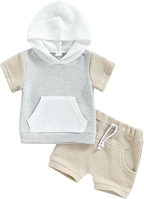 Set of summer clothes Two rooms for toddlers, composed of a hooded t-shirt, short sleeves and relaxed shorts.. DIAYTAR NIGERIA: The marketplace that brings affordable products to every Nigerian home in under 8 days.