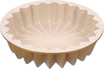 Classic Bundt cake pan aluminum cooking utensils RF10840.. Discover endless possibilities with DIAYTAR NIGERIA's extensive product range and affordable shipping.
