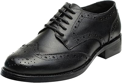 Oxford shoes in leather with a pointed toy rismart for women.. DIAYTAR NIGERIA brings the marketplace to your home with budget-friendly prices and nationwide delivery.
