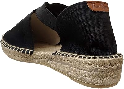 Flat elastic fabric sneakers for women.. DIAYTAR NIGERIA: Your affordable gateway to thousands of products delivered within a week.