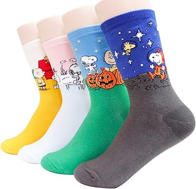 Snames on the Snoopy theme for women and adolescents under license from the Peanuts Sox collection.. Order now, relax later — DIAYTAR Nigeria ships in 5 to 8 days.