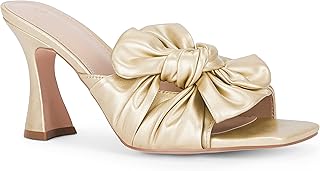 Busy sandals with a bow tie for women, thick heel, square end, to put on wedding party.. A world of products at your fingertips — thanks to DIAYTAR Nigeria.